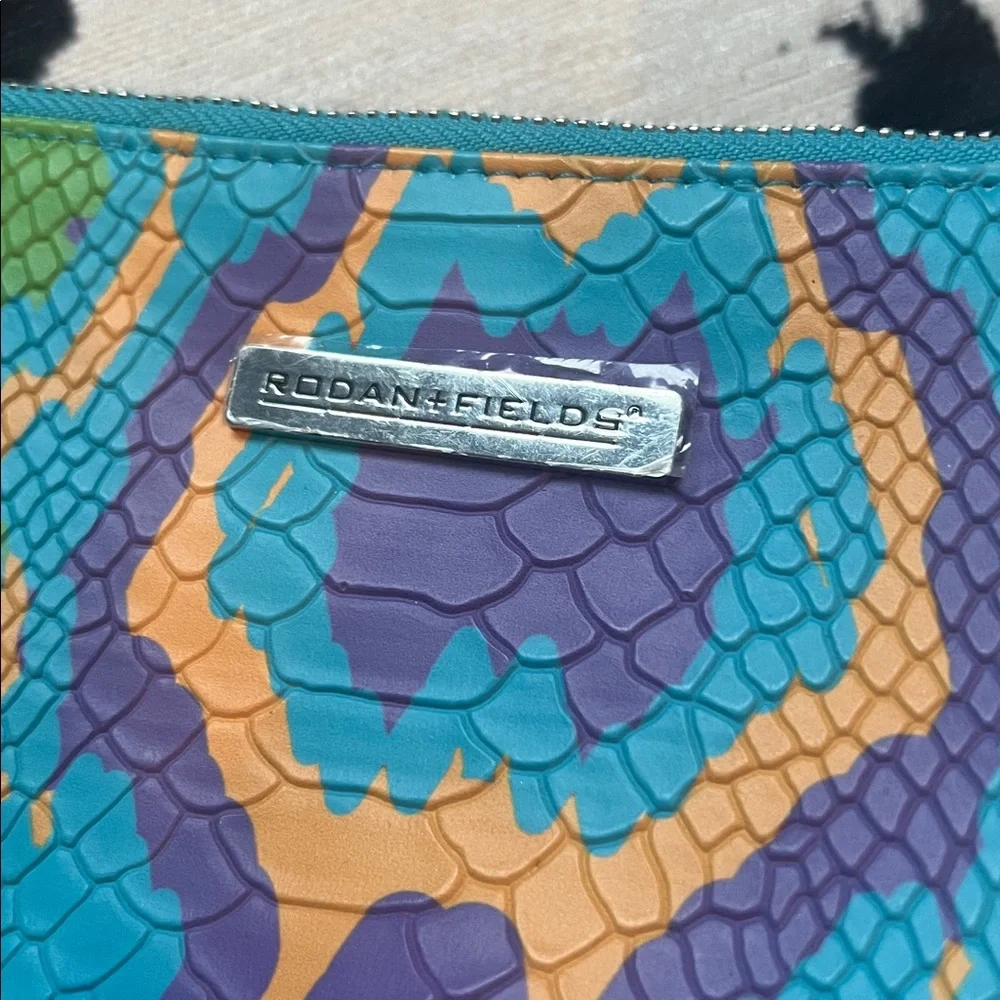 New Rodan + Fields cosmetic case